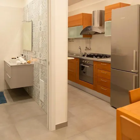 Elite Vatican Refuge * ローマ