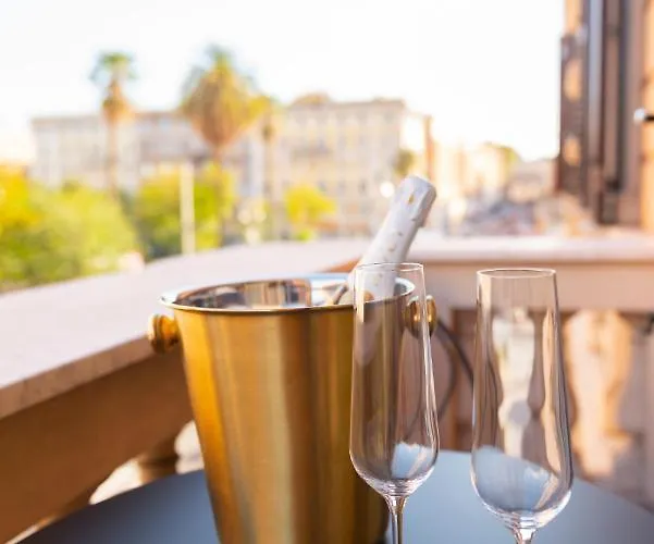 Semesterbostad Elite Vatican Refuge