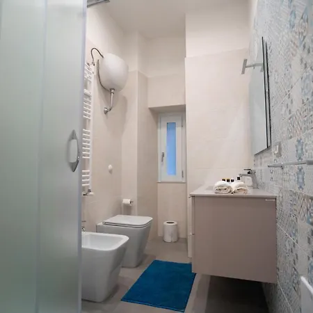 Elite Vatican Refuge * Rom